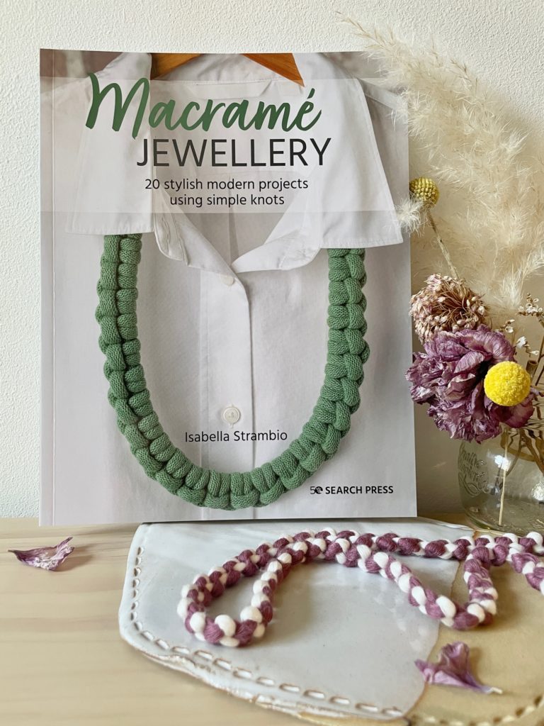 Macrame Jewellery by Isabella Strambio Front Cover