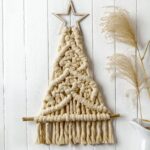 A white macrame chunky Christmas tree by Isabella Strambio